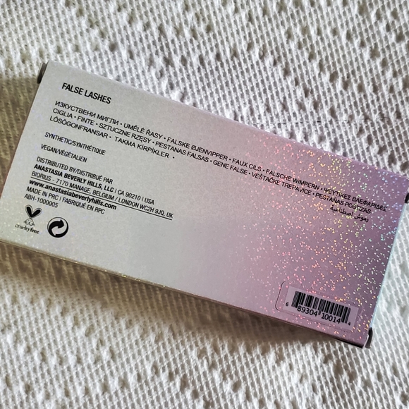 Anastasia Beverly Hills - "Norvina® False Lashes" (Snasy) - Picture 2 of 3